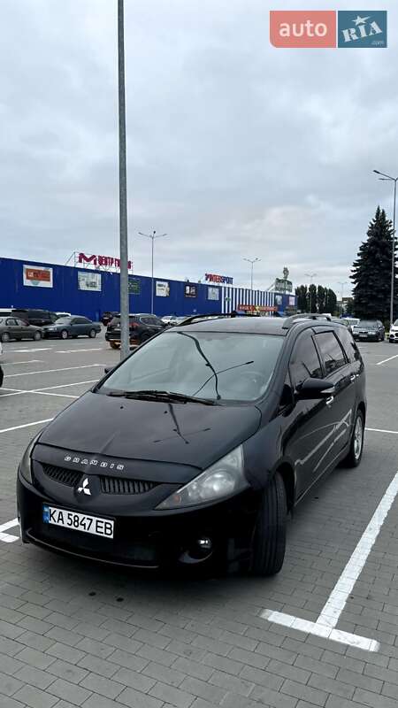 Mitsubishi Grandis (2005)