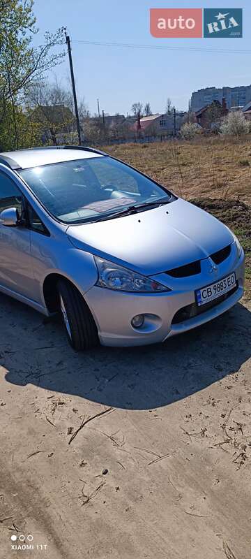 Mitsubishi Grandis (2010)