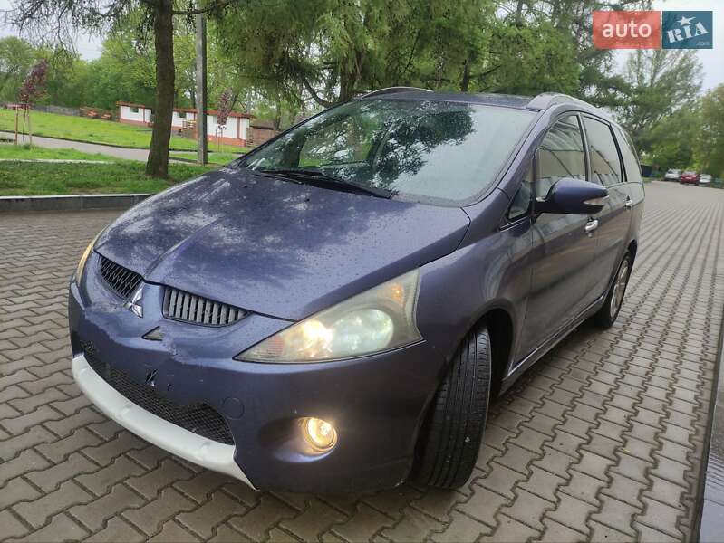 Mitsubishi Grandis (2007)