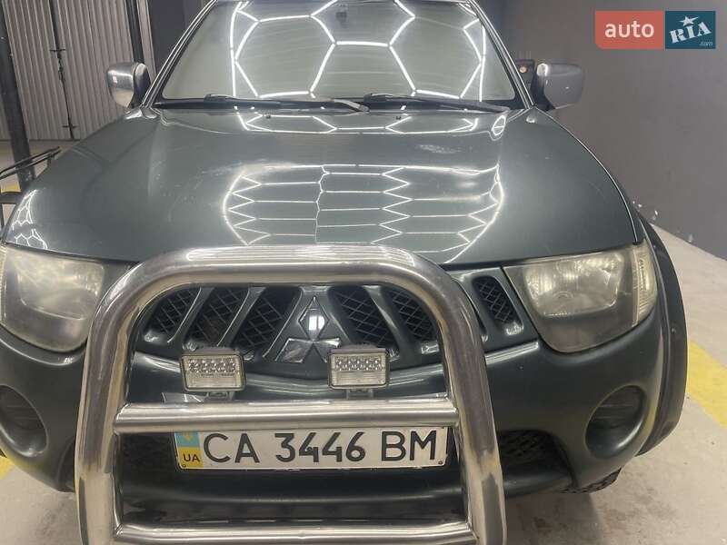 Mitsubishi L 200 (2007)