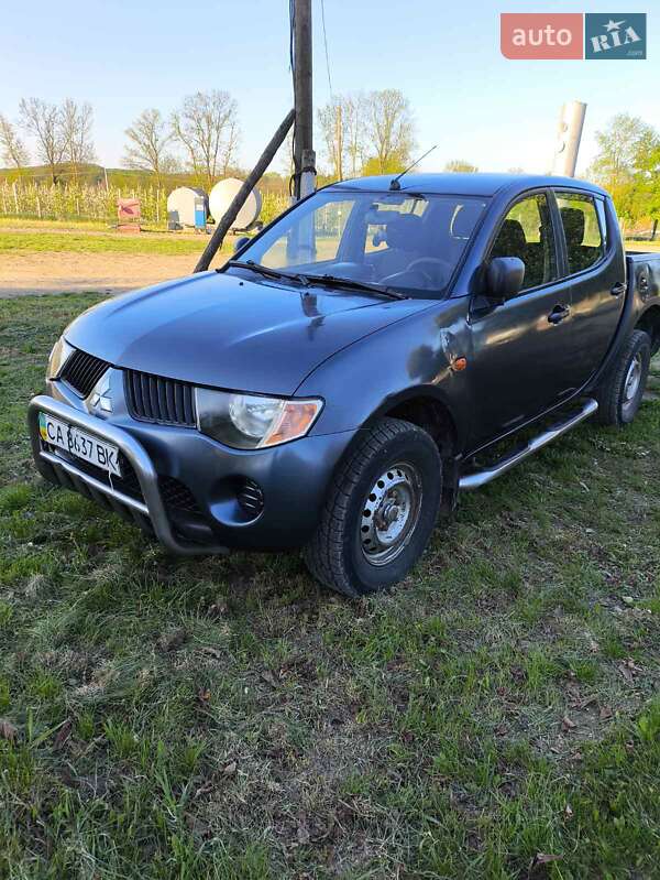 Mitsubishi L 200 (2008)
