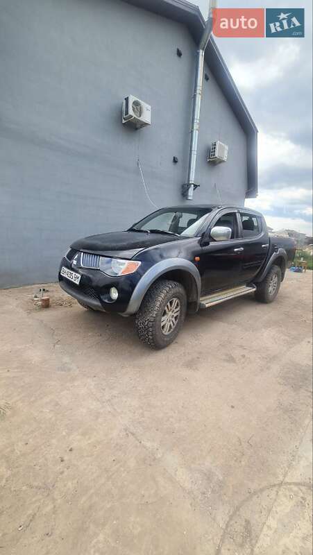 Mitsubishi L 200 (2007)