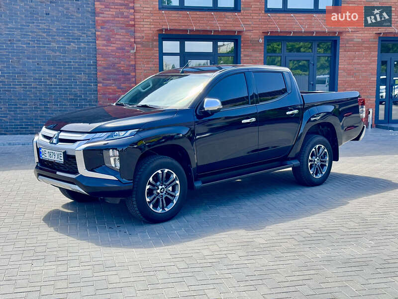 Mitsubishi L 200 (2023)
