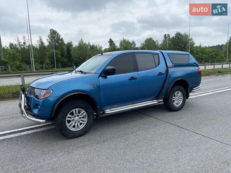 Mitsubishi L 200 (2008)