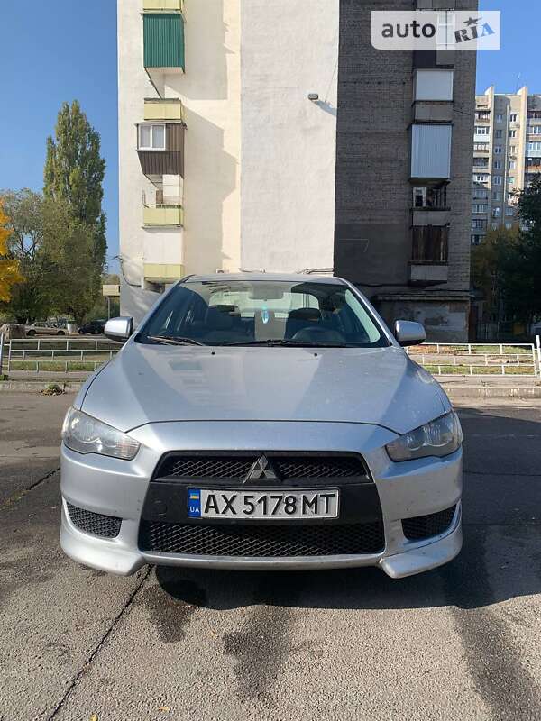 Mitsubishi Lancer x (2007)