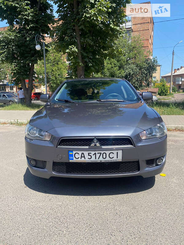 Mitsubishi Lancer x (2008)