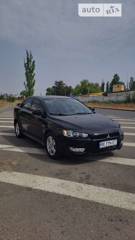 Mitsubishi Lancer x (2010)