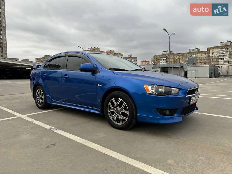 Mitsubishi Lancer x (2009)