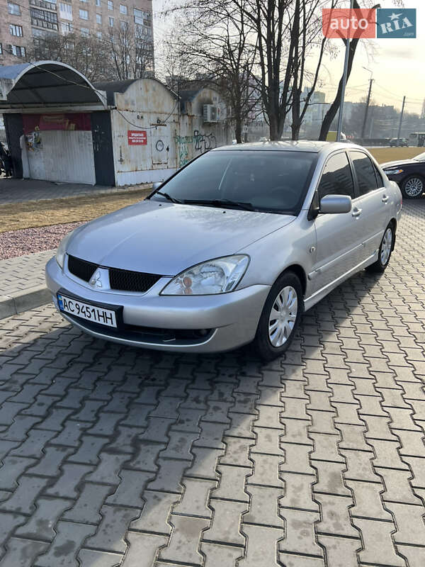 Mitsubishi Lancer (2005)