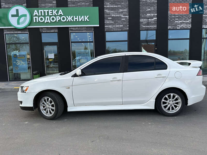 Mitsubishi Lancer (2010)