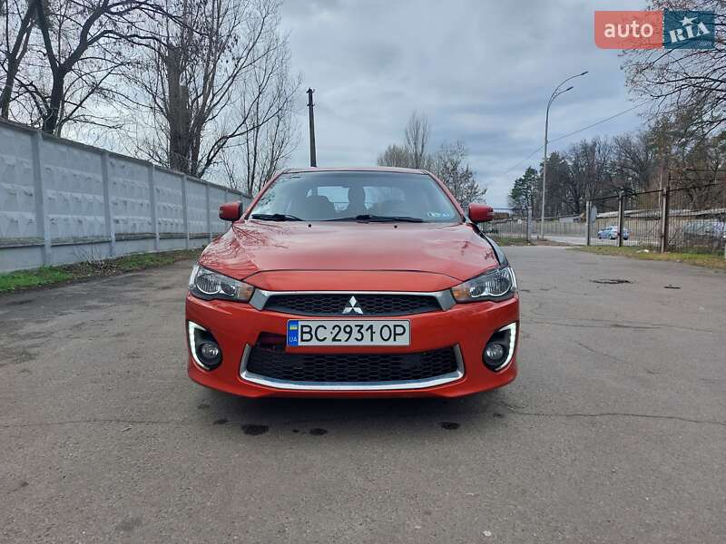 Mitsubishi Lancer (2016)