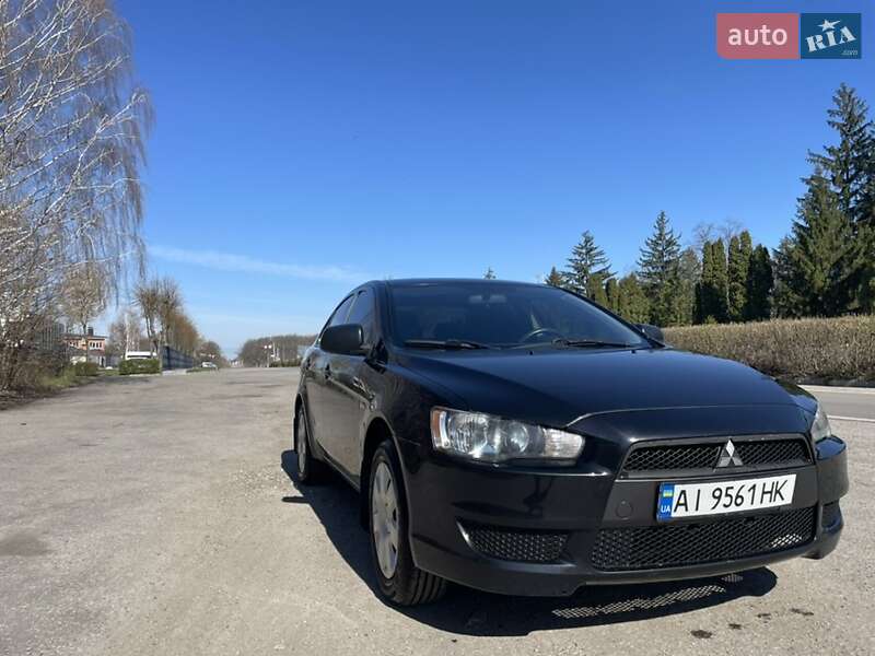 Mitsubishi Lancer (2010)