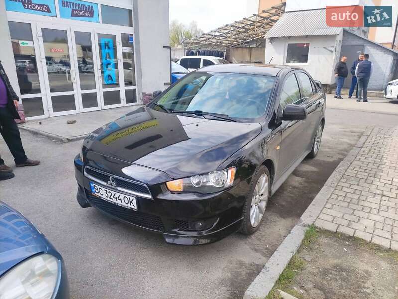 Mitsubishi Lancer (2010)