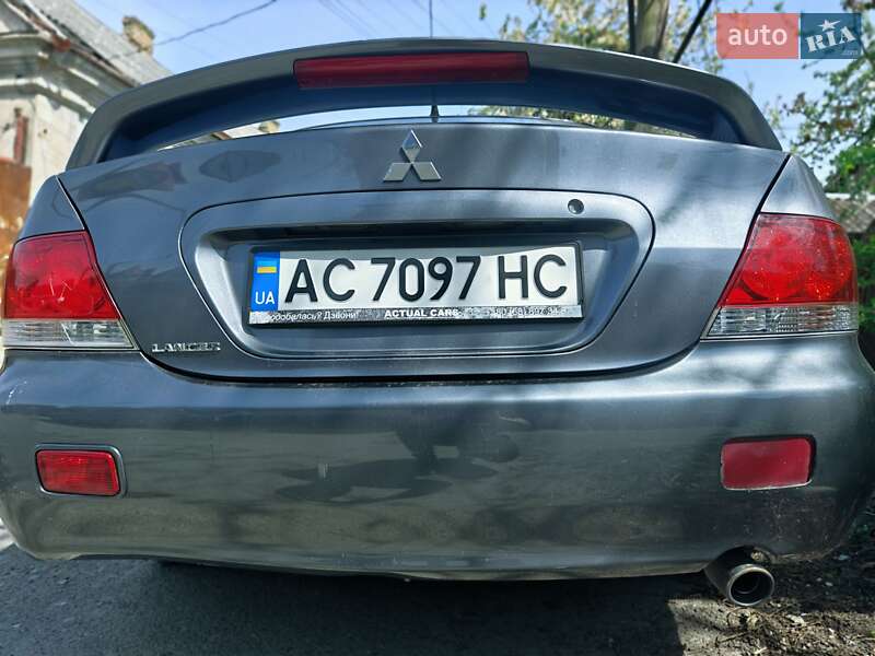 Mitsubishi Lancer (2004)