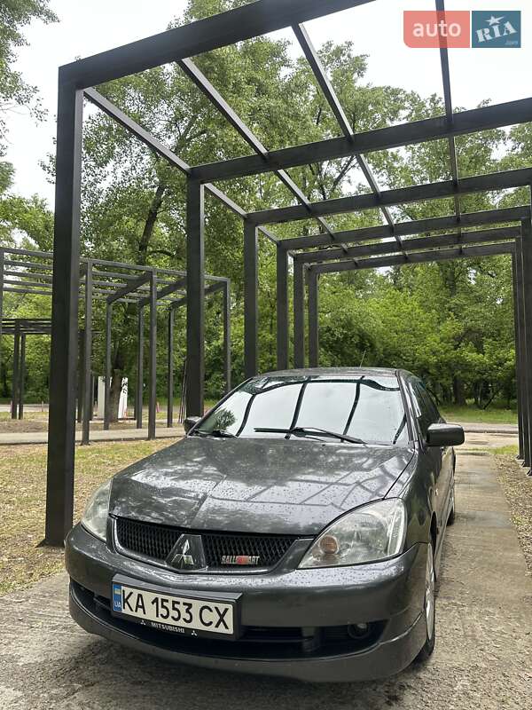 Mitsubishi Lancer (2005)