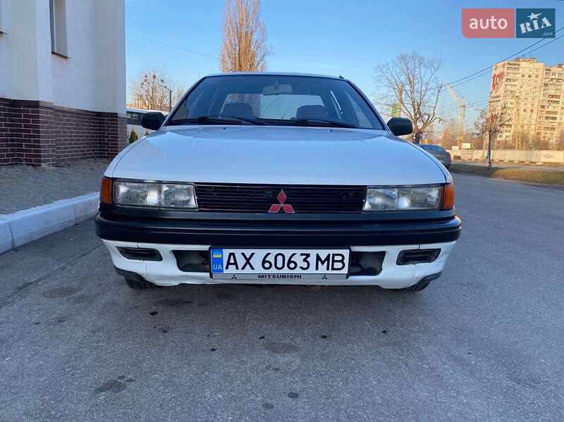 Mitsubishi Lancer (1990)