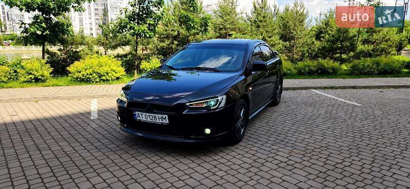 Mitsubishi Lancer (2012)