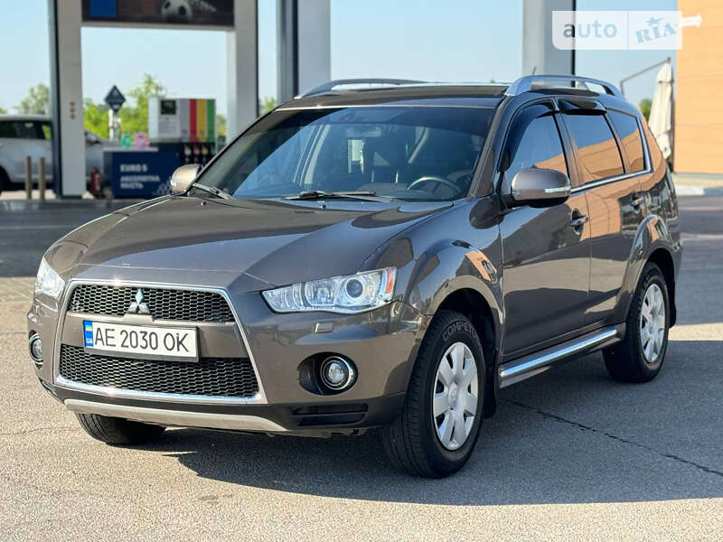 Mitsubishi Outlander xl (2010)