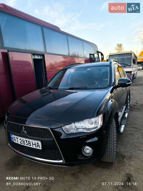Mitsubishi Outlander xl (2012)