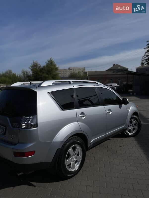Mitsubishi Outlander xl (2008)