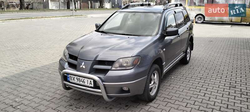Mitsubishi Outlander (2004)