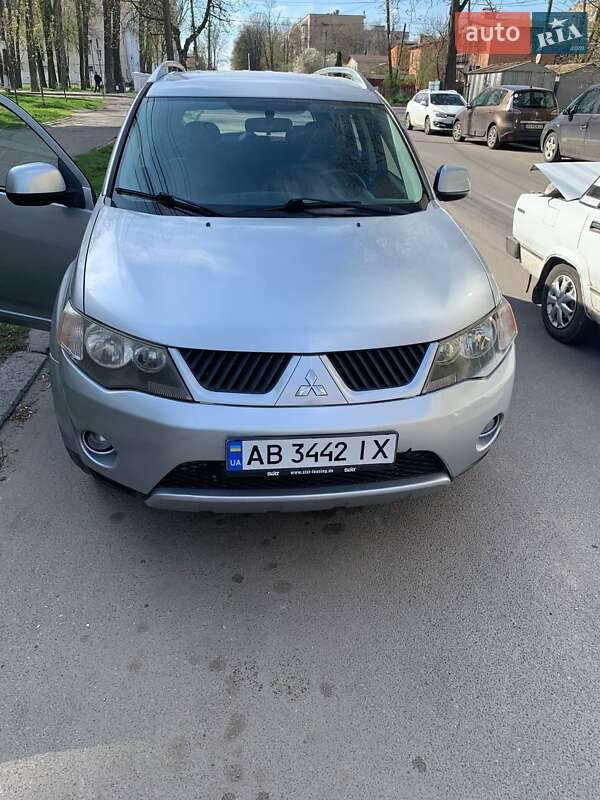 Mitsubishi Outlander (2007)