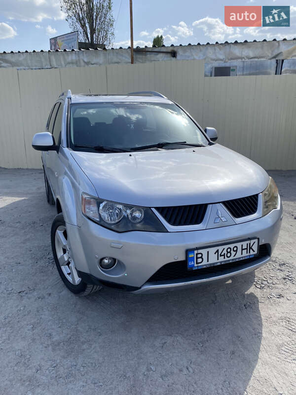 Mitsubishi Outlander (2007)