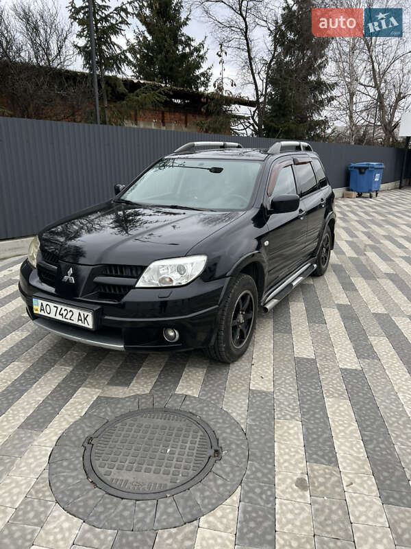 Mitsubishi Outlander (2006)