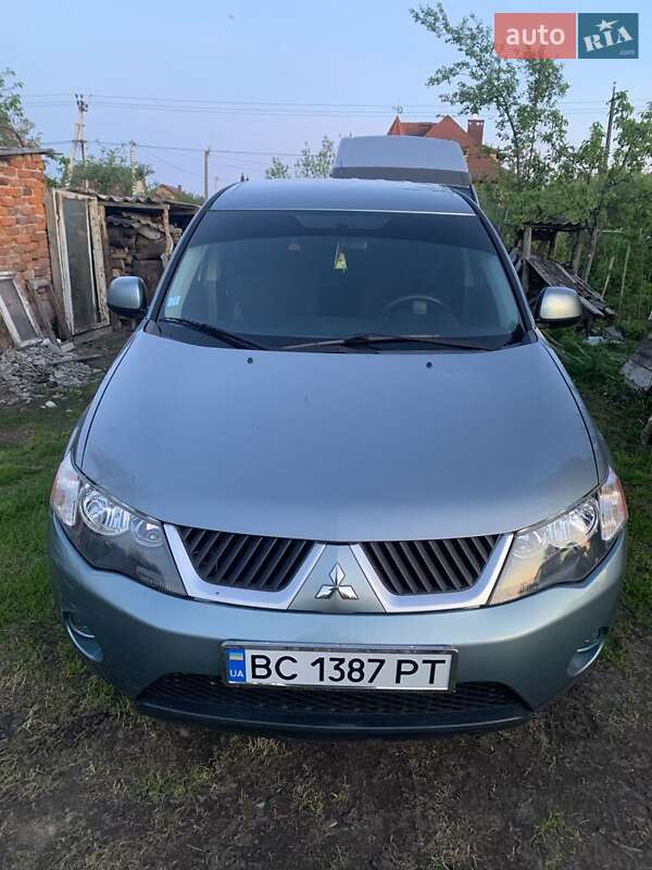 Mitsubishi Outlander (2007)