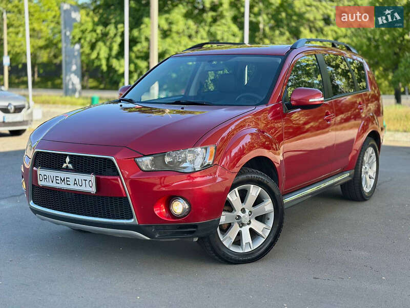 Mitsubishi Outlander (2012)