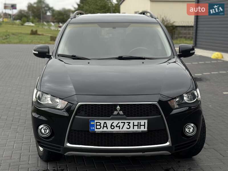 Mitsubishi Outlander (2012)