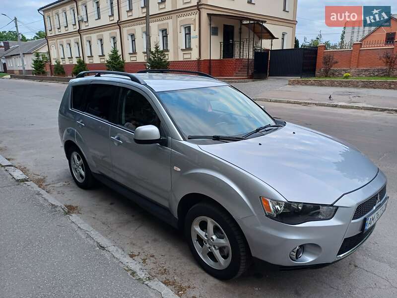 Mitsubishi Outlander (2010)