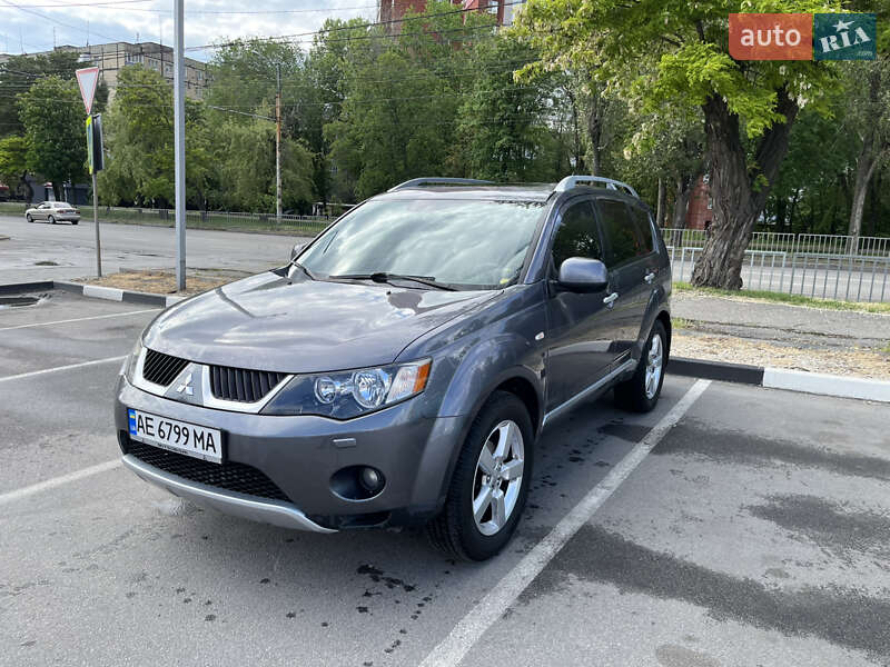 Mitsubishi Outlander (2007)