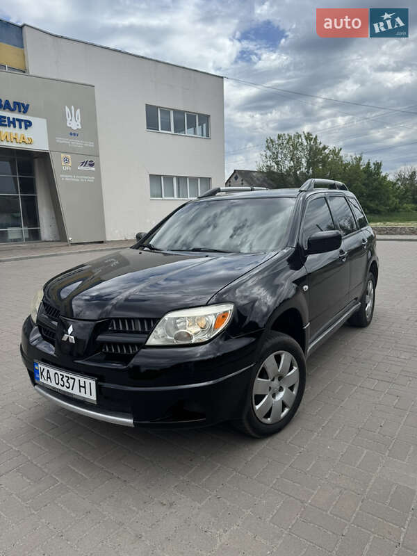 Mitsubishi Outlander (2005)