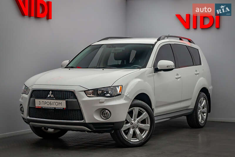 Mitsubishi Outlander (2012)