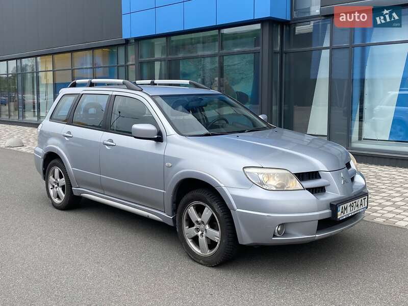 Mitsubishi Outlander (2008)