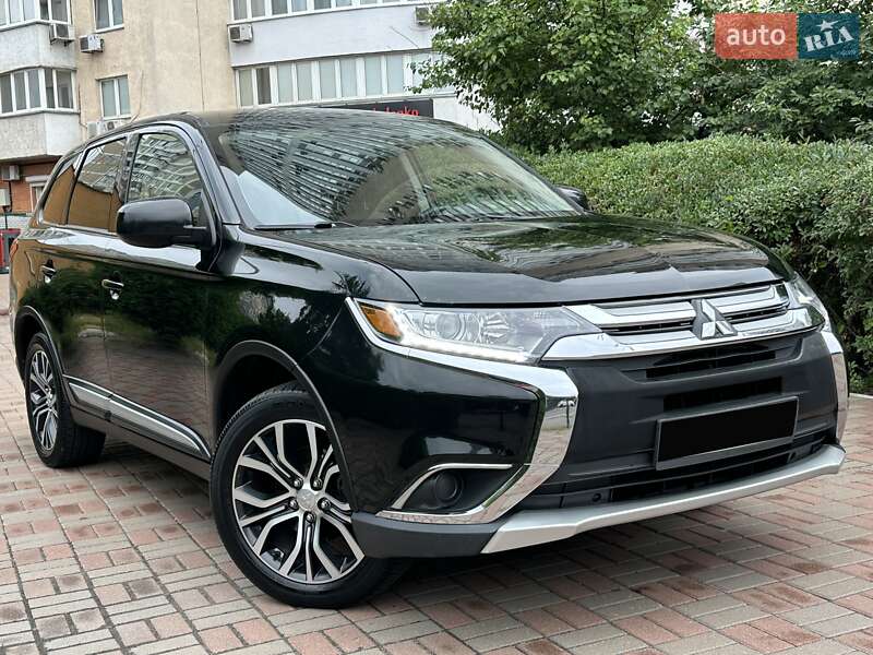 Mitsubishi Outlander (2018)