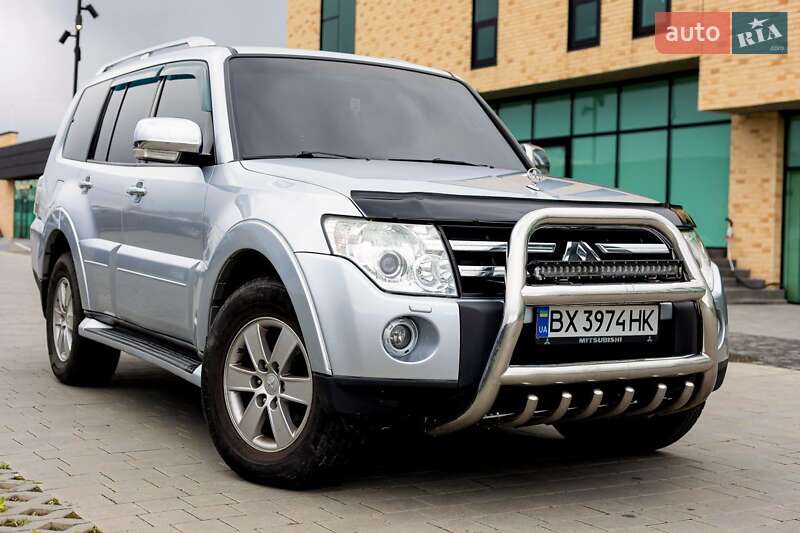 Mitsubishi Pajero (2008)
