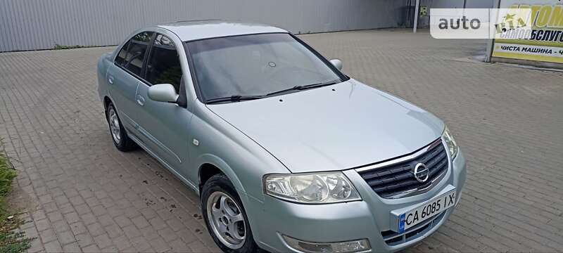 Nissan Almera (2006)