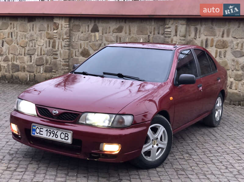 Nissan Almera (1996)
