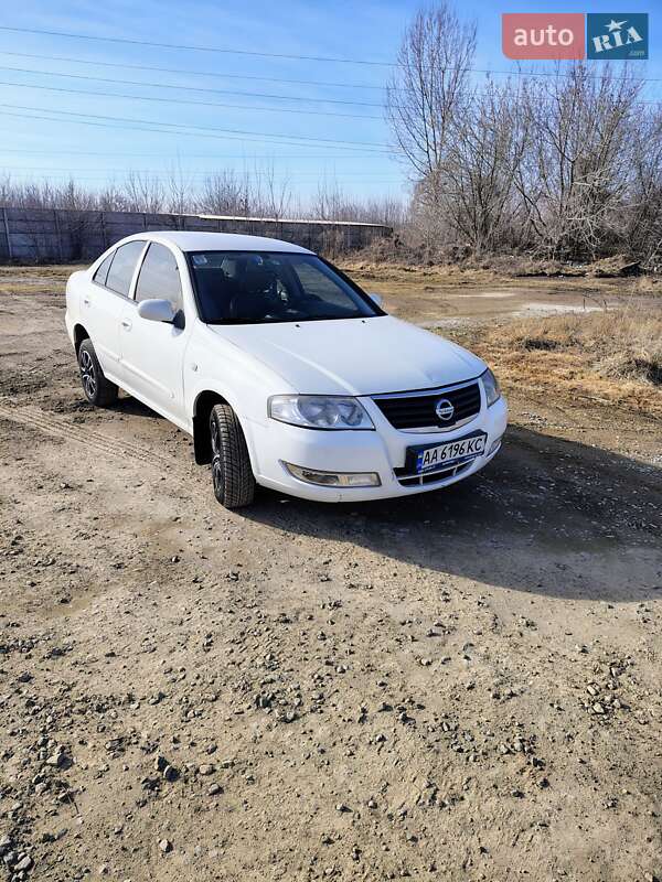 Nissan Almera (2012)