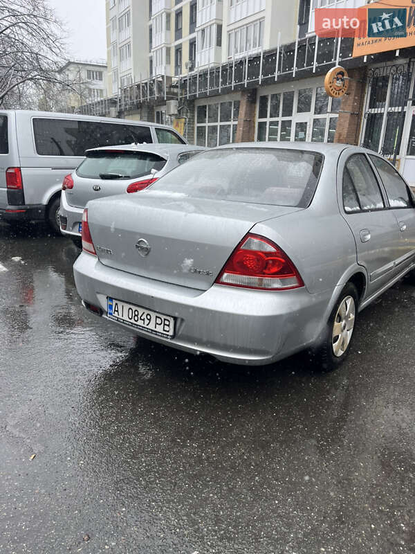 Nissan Almera (2012)