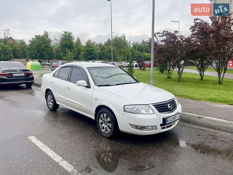 Nissan Almera (2012)