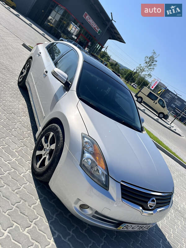 Nissan Altima (2008)