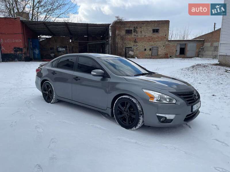 Nissan Altima (2014)
