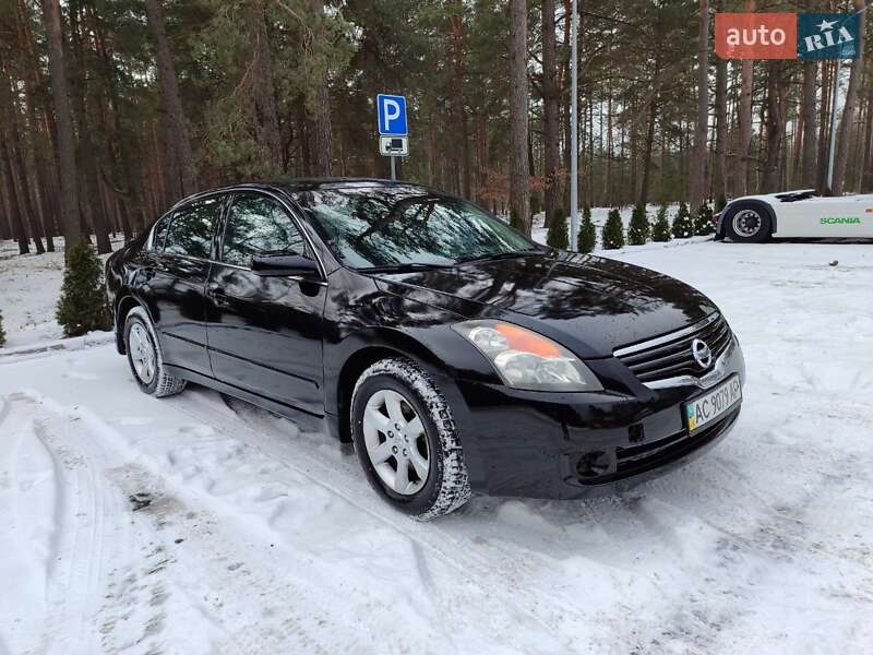 Nissan Altima (2007)