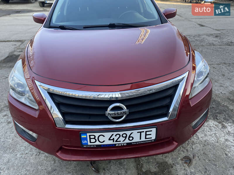 Nissan Altima (2014)