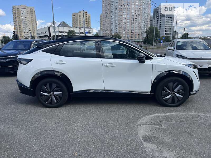 Nissan Ariya (2022)