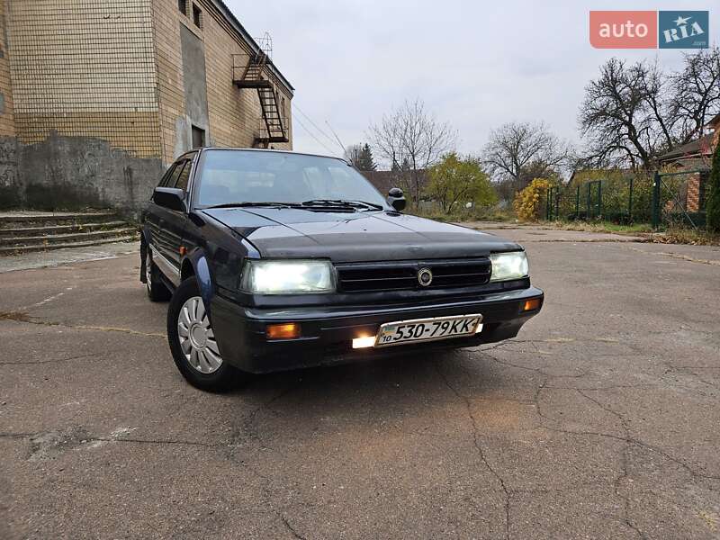 Nissan Bluebird (1990)