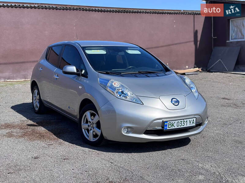 Nissan Leaf (2013)